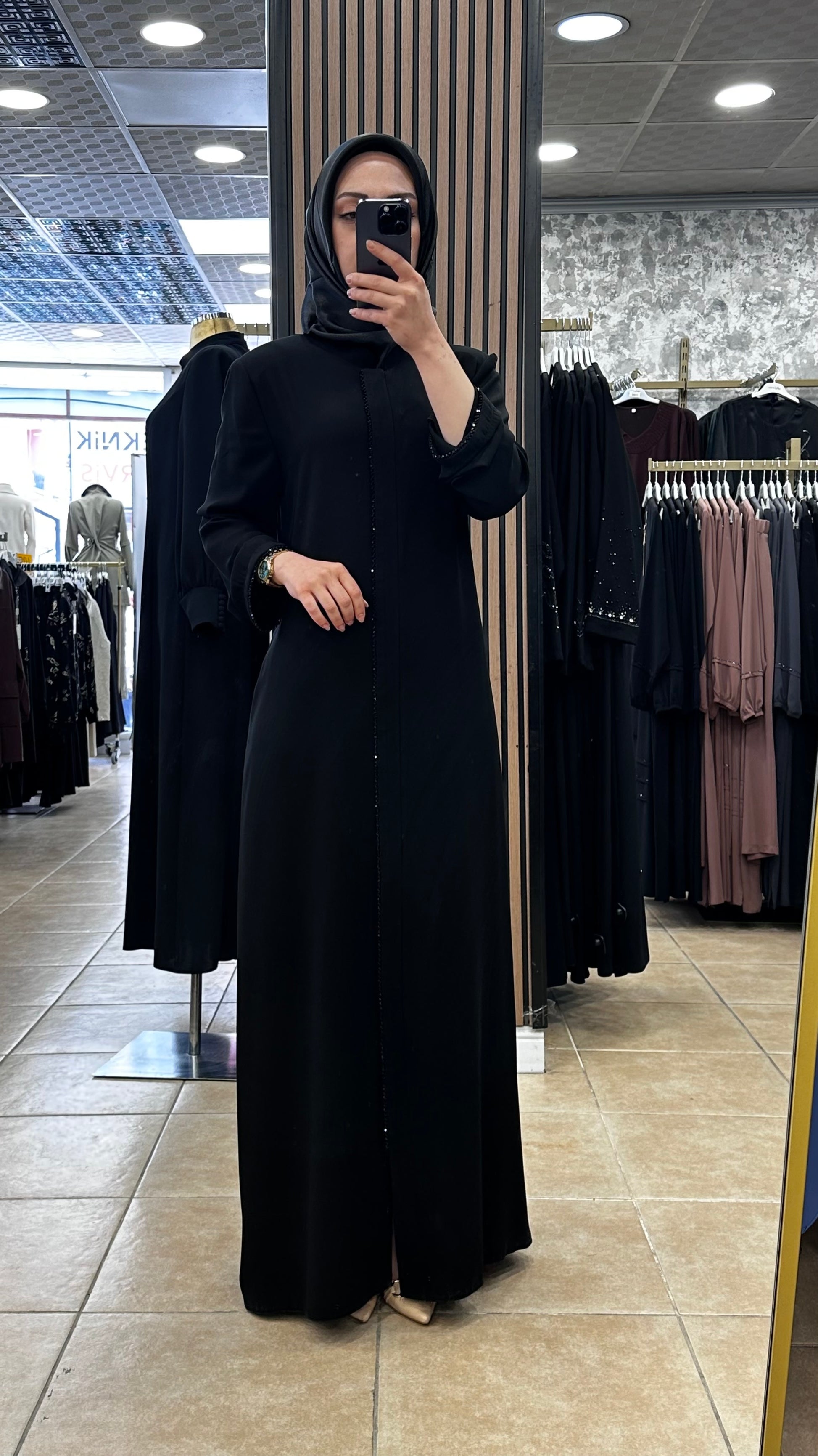 BEYZA 7633 TAŞLI FERACE — Siyah [stokoz:4VsrLfzajCGuL0TAHI3u%3ASiyah%3A1%3A25mme6]