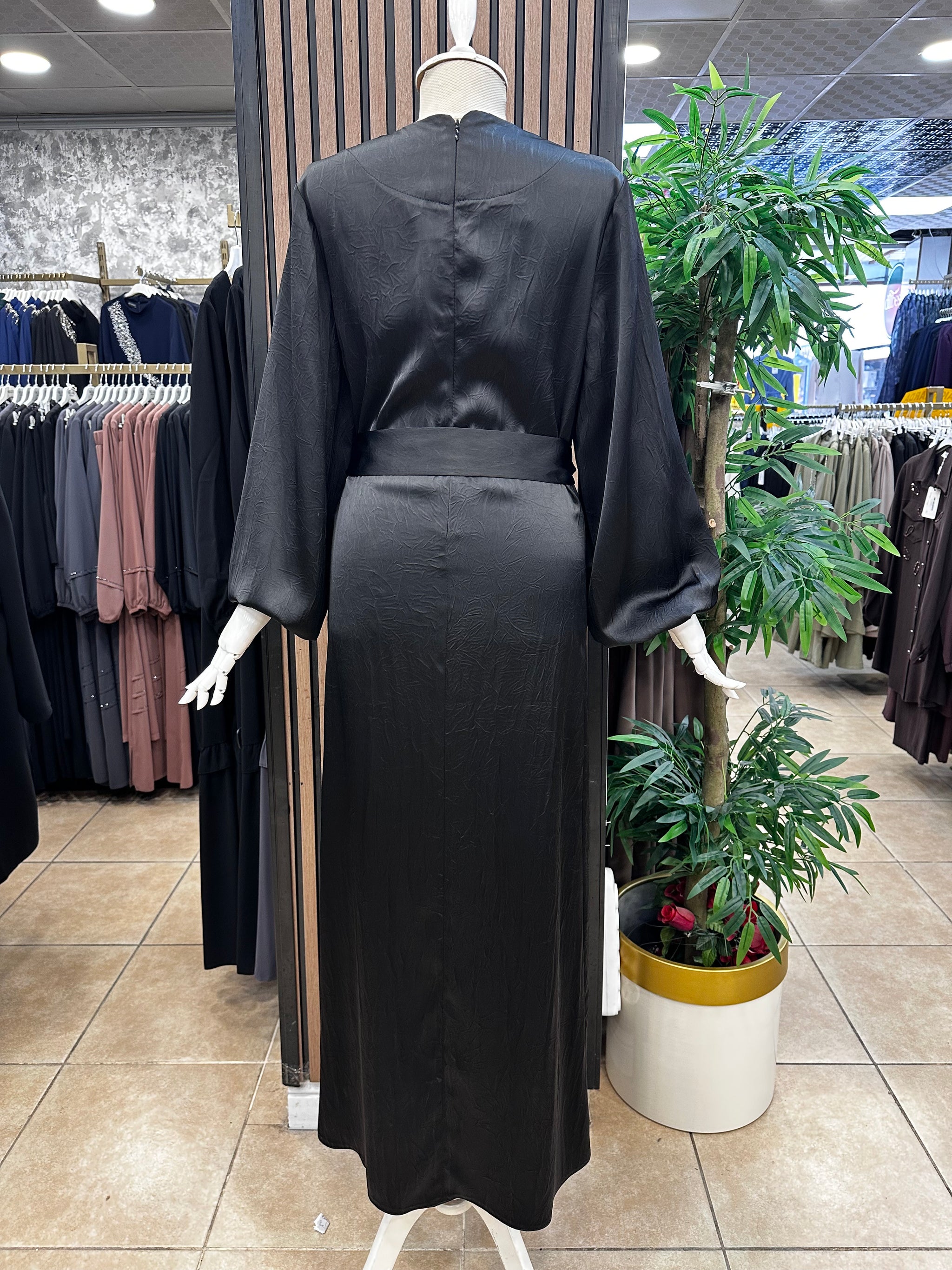 JUKİ 3402 SATEN ELBİSE — Siyah [stokoz:fg9s10iYk66RfOxaFzCI%3ASiyah%3A3%3Aeypyuk]