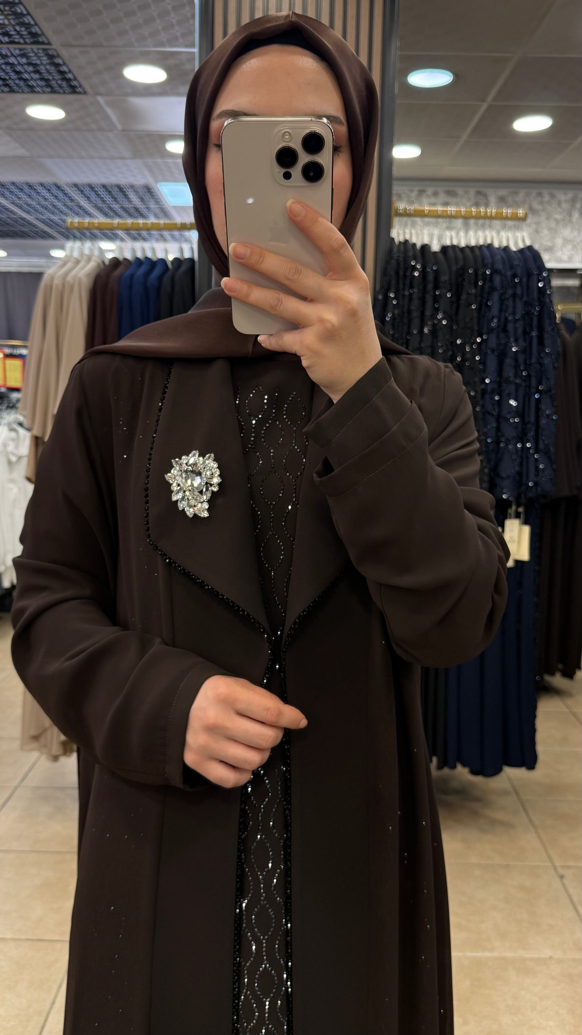 ÇINAR ÖZKAN 5245 ŞERİT BİYELİ ABAYA — Kahverengi [stokoz:GBxlkLiEo5AVVgB920Yp%3AKahverengi%3A1%3Ay6i3si]